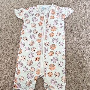 Little Ones Shop-smiley toddler shortie romper